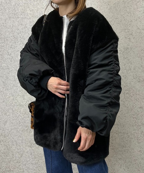 mi via loca(ミヴィアロカ)の「MA-1身頃ファー中綿ジャケット(ミリタリージャケット・レディース・ブラック/カーキ・FREE)」の4枚目の写真