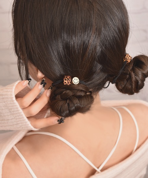 VIBGYOR Women（ヴィブジョー　ウィメン）の「【float】ヒョウ柄キューブ＆スマイル ヘアゴム【2個セット】（ヘアゴム・レディース・レオパード・FREE）」の10枚目の写真