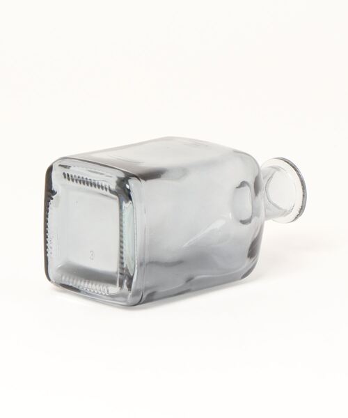 a.depeche（アデペシュ）の「a.market glass square vase S SMK　フラワーベース　花瓶（フラワーベース・レディース・スモークグレー・FREE）」の5枚目の写真