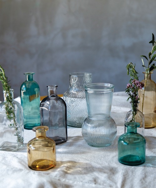 a.depeche（アデペシュ）の「a.market glass square vase S SMK　フラワーベース　花瓶（フラワーベース・レディース・スモークグレー・FREE）」の2枚目の写真