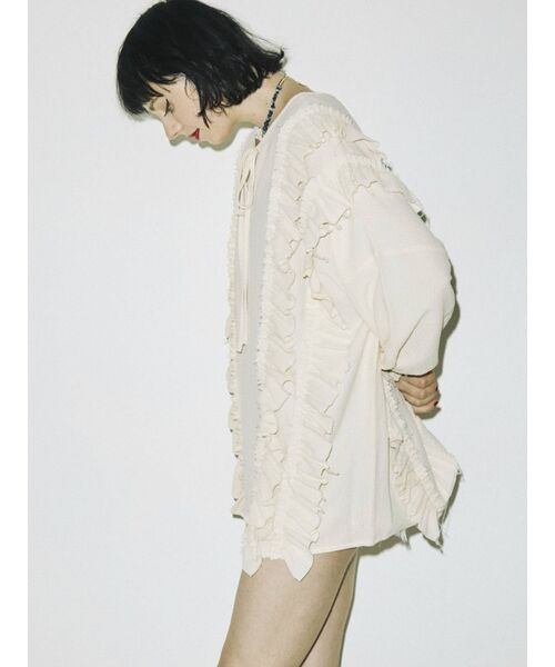 jouetie（ジュエティ）の「ボリュームスリーブ2WAYフリルブラウス（シャツ/ブラウス・レディース・ブラック/レッド/オフホワイト・MEDIUM）」の14枚目の写真