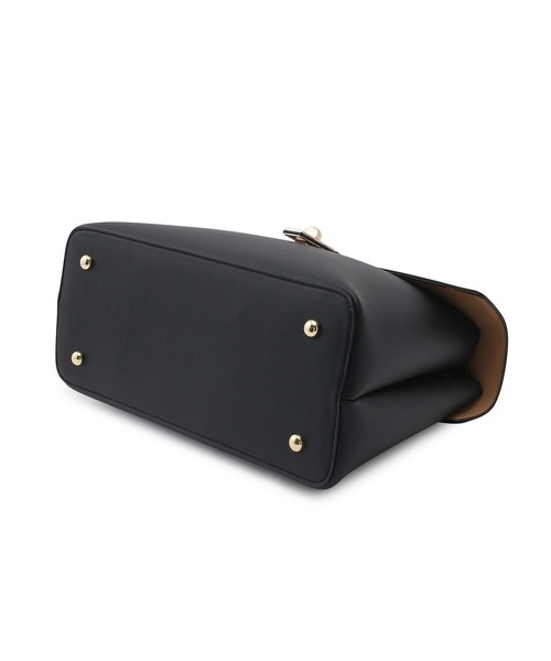 VIS（ビス）の「【軽量】【2WAY】ひねり金具ワンハンドルショルダーバッグ（ハンドバッグ・レディース・ブラック/キナリ/ベージュ・FREE）」の10枚目の写真