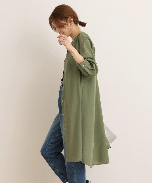 SHOO・LA・RUE（シューラルー）の「◆【UVカット/抗菌防臭/吸水速乾】大人のためのフレンチリネンブレンド 前あきロングシャツ（ワンピース・レディース・ホワイト系/ネイビー系2/ネイビー系7/ブルー系2/ピンク系/マスタード/カーキ/ライトブルー・02/03/04）」の20枚目の写真