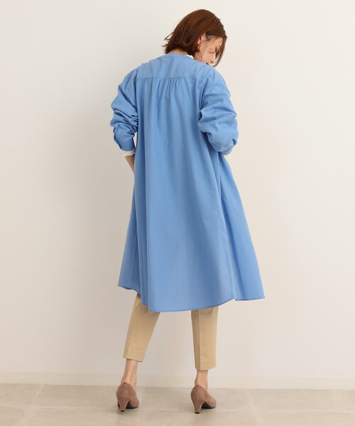 SHOO・LA・RUE（シューラルー）の「◆【UVカット/抗菌防臭/吸水速乾】大人のためのフレンチリネンブレンド 前あきロングシャツ（ワンピース・レディース・ホワイト系/ネイビー系2/ネイビー系7/ブルー系2/ピンク系/マスタード/カーキ/ライトブルー・02/03/04）」の15枚目の写真