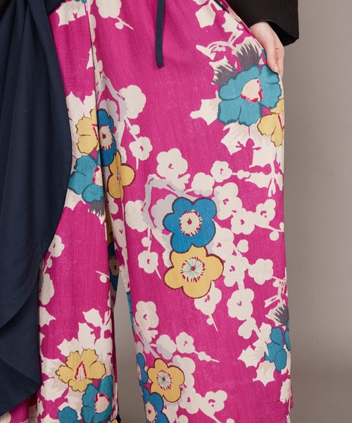 カヤ(カヤ)の「【カヤ】ジャポネズリ 華やぎ銘仙ラップパンツ(その他パンツ・レディース・ネイビー/グリーン/ブラック/グレー・FREE)」の7枚目の写真