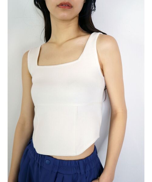 EMODA（エモダ）の「ミニマルフィットニット（ニット/セーター・レディース・ホワイト/グレー/ブラック/ブルー・FREE）」の2枚目の写真