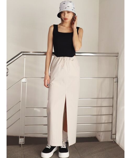 EMODA（エモダ）の「ミニマルフィットニット（ニット/セーター・レディース・ホワイト/グレー/ブラック/ブルー・FREE）」の7枚目の写真