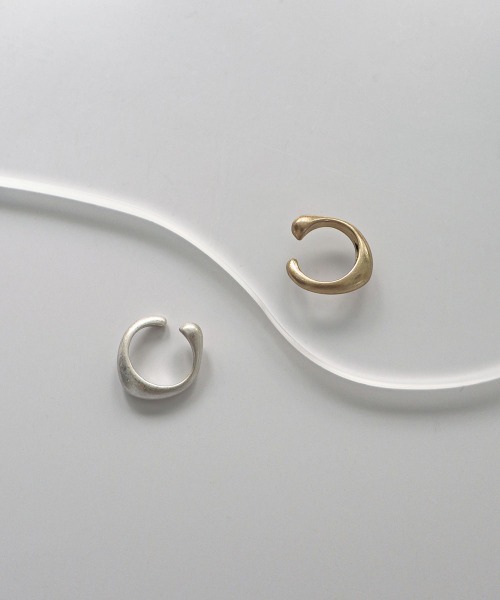 CEMONEMO（セモネモ）の「【金属アレルギー対応】 マットメタル ねじり ニュアンス イヤーカフ / ニッケルフリー（イヤーカフ・レディース・シルバー/ゴールド・FREE）」の11枚目の写真