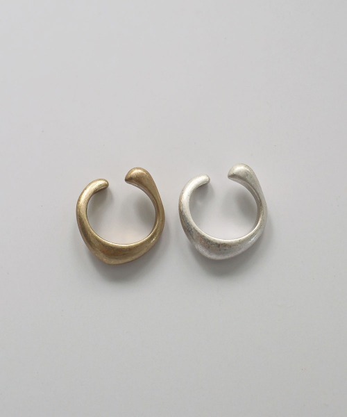 CEMONEMO（セモネモ）の「【金属アレルギー対応】 マットメタル ねじり ニュアンス イヤーカフ / ニッケルフリー（イヤーカフ・レディース・シルバー/ゴールド・FREE）」の7枚目の写真