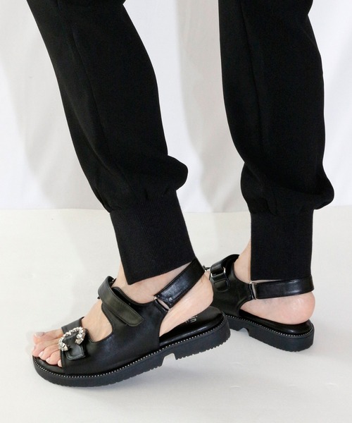 Fin(フィン)の「ダブルベルトビジューサンダル【低反発スポンジ入り】(サンダル・レディース・アイボリー/ブラック・S/M/L/LL)」の15枚目の写真