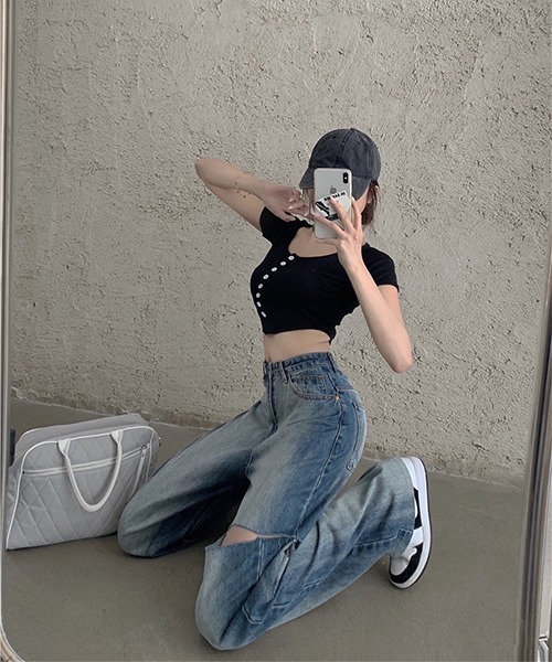 Chick（チック）の「▲Side Damage Wide Denim Pants / サイドダメージ ワイドデニムパンツ（デニムパンツ・メンズ・ブルー・M/L）」の2枚目の写真