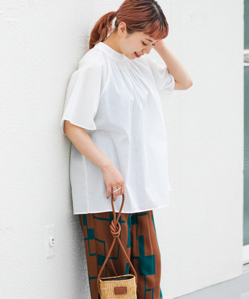 ITEMS URBANRESEARCH(アイテムズ アーバンリサーチ)の「『UR GREEN』ハイネックブラウス(シャツ/ブラウス・レディース・ブラック/ホワイト/ミント・FREE)」の6枚目の写真