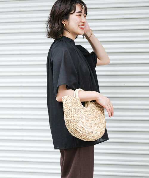 ITEMS URBANRESEARCH(アイテムズ アーバンリサーチ)の「『UR GREEN』ハイネックブラウス(シャツ/ブラウス・レディース・ブラック/ホワイト/ミント・FREE)」の18枚目の写真