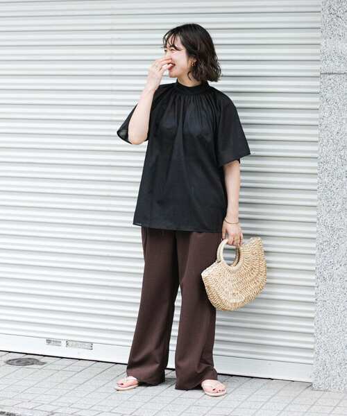 ITEMS URBANRESEARCH(アイテムズ アーバンリサーチ)の「『UR GREEN』ハイネックブラウス(シャツ/ブラウス・レディース・ブラック/ホワイト/ミント・FREE)」の21枚目の写真