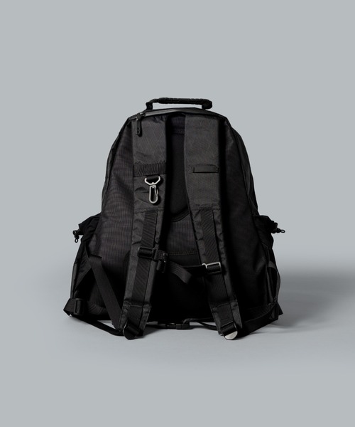 TOOLS(ツゥールズ)の「【 TOOLS / ツールズ 】LOCATION PAK / ロケーションパック(バックパック/リュック・メンズ・ブラック・FREE)」の3枚目の写真