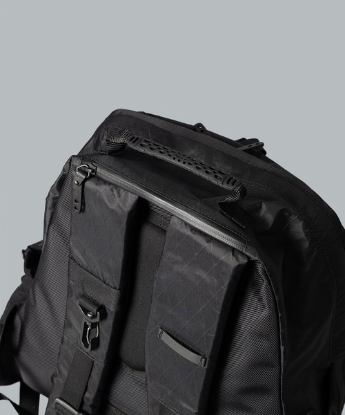 TOOLS(ツゥールズ)の「【 TOOLS / ツールズ 】LOCATION PAK / ロケーションパック(バックパック/リュック・メンズ・ブラック・FREE)」の4枚目の写真