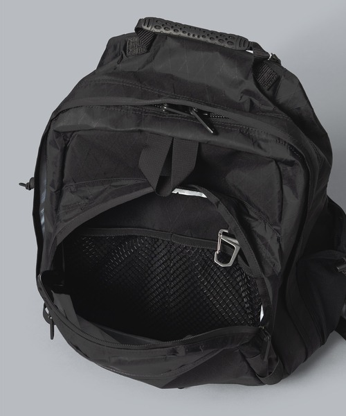 TOOLS(ツゥールズ)の「【 TOOLS / ツールズ 】LOCATION PAK / ロケーションパック(バックパック/リュック・メンズ・ブラック・FREE)」の11枚目の写真