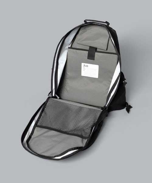 TOOLS(ツゥールズ)の「【 TOOLS / ツールズ 】LOCATION PAK / ロケーションパック(バックパック/リュック・メンズ・ブラック・FREE)」の12枚目の写真