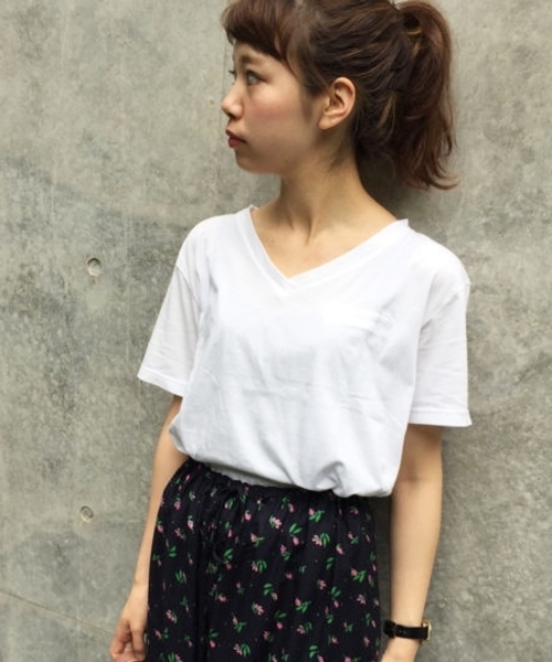 Kastane（カスタネ）の「【Kastane】ドライタッチVネックTEE（Tシャツ/カットソー・レディース・ピンク/オフホワイト/グレー/チャコールグレー/カーキ/ブラック/レッド/ホワイト・FREE）」の3枚目の写真