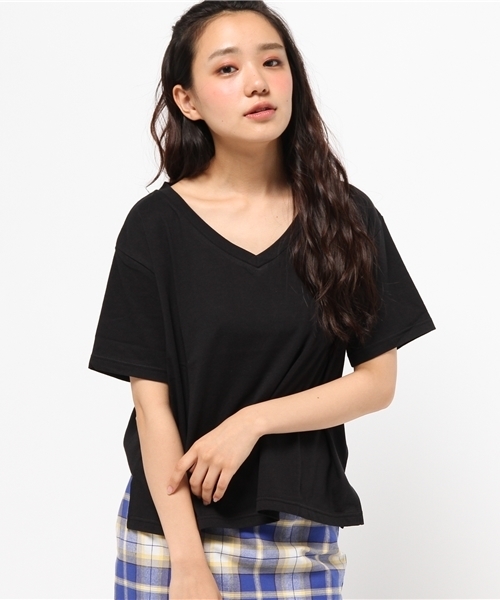 Kastane（カスタネ）の「【Kastane】ドライタッチVネックTEE（Tシャツ/カットソー・レディース・ピンク/オフホワイト/グレー/チャコールグレー/カーキ/ブラック/レッド/ホワイト・FREE）」の4枚目の写真