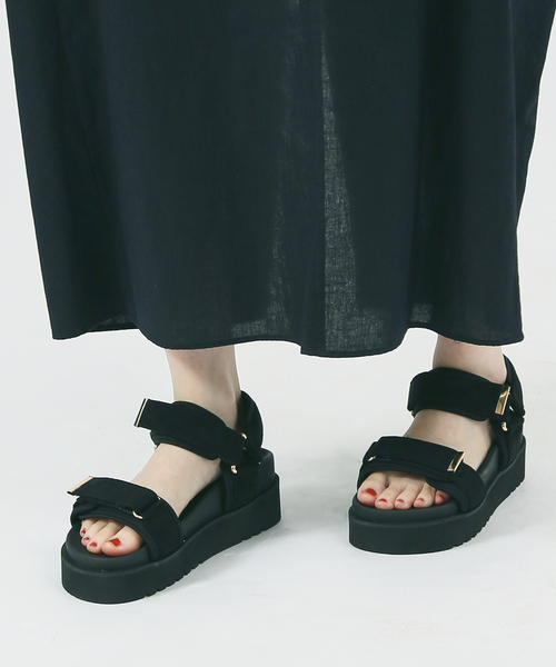 Au BANNISTER（オゥバニスター）の「【販売店舗限定】厚底スポーツサンダル（サンダル・レディース・ピンクベージュ/ブラック/カーキ/その他・S/M/L）」の2枚目の写真