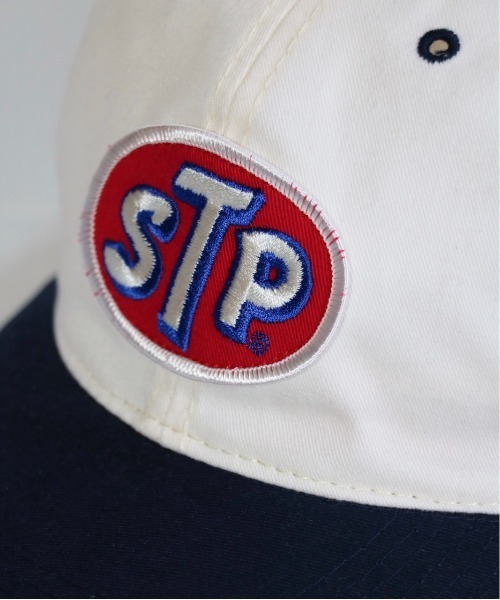 C.E.L.STORE（セルストア）の「STP/エスティーピー LOGO BASEBALL CAPロゴベースボールキャップ(ユニセックス)（キャップ・メンズ・ナチュラル/ネイビー・FREE）」の4枚目の写真