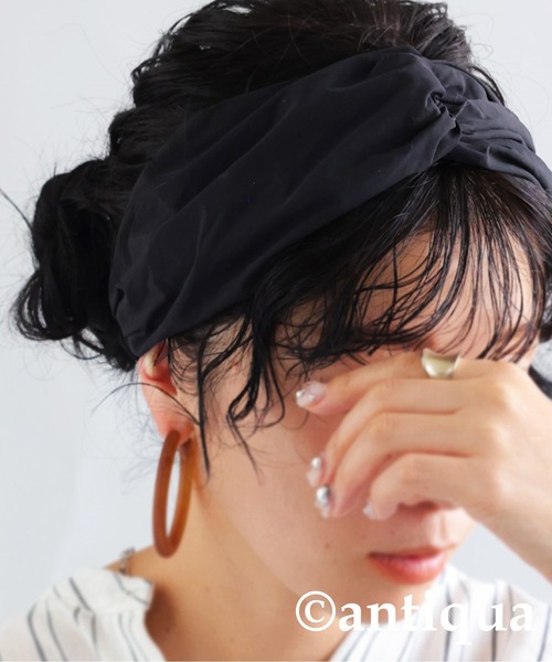 antiqua（アンティカ）の「ツイストデザインターバン（ヘアバンド・レディース・カーキ/ブラック・FREE）」の2枚目の写真