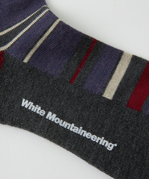 WHITE MOUNTAINEERING(ホワイトマウンテニアリング)の「MULTI STRIPE SOCKS(ソックス/靴下・メンズ・チャコール/ネイビー・FREE)」の3枚目の写真