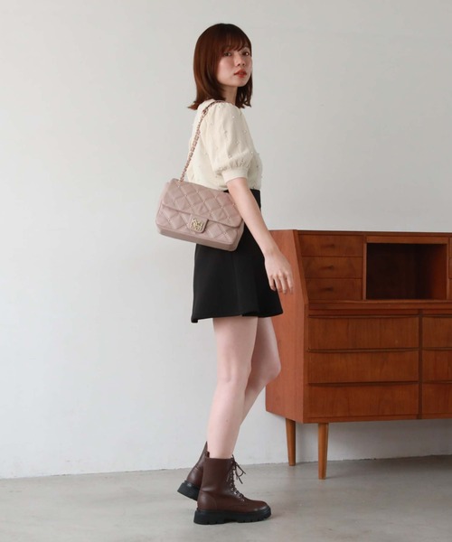 archives（アルシーヴ）の「キルトスタッズチェーンショルダー（ショルダーバッグ・レディース・ブラック/ベージュ・FREE）」の16枚目の写真