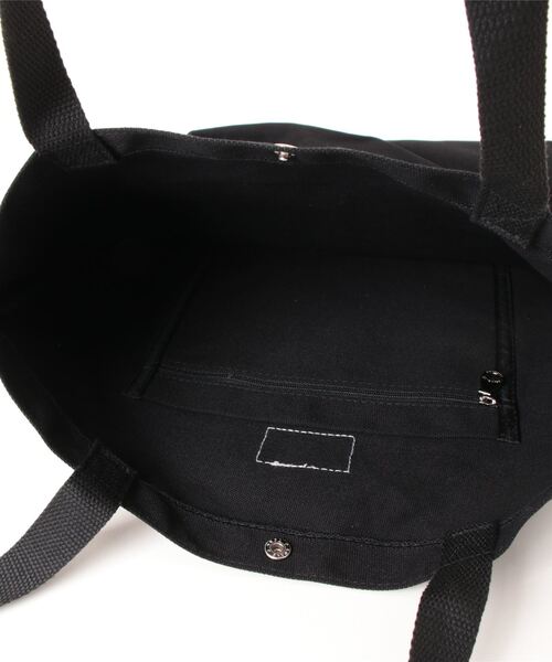 PAUL & JOE ACCESSOIRES（ポールアンドジョーアクセソワ）の「トートバッグ/フォトプリント/PAUL & JOE ACCESSOIRES（トートバッグ・レディース・ブラック/アイボリー・FREE）」の5枚目の写真