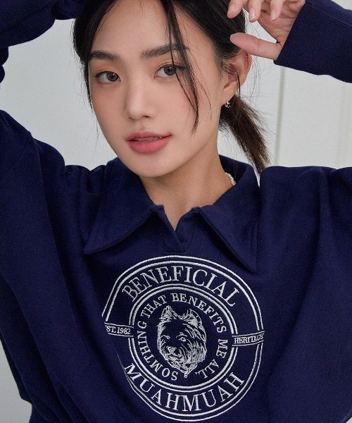 トレーナー スウェット A'GEM/9 × .kom「muah muah/ムーアムーア」 CALLAR CROP SWEATSHIRTS/カラー クロ A'GEM/9 × .kom『muah muah/ムーアムーア』 CALLAR CROP