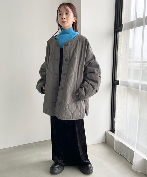 LOWRYS FARM（ローリーズファーム）の「キルティングブルゾン　903708（ブルゾン・レディース・チャコールグレー/アイボリー/ブラック/カーキ・FREE）」の9枚目の写真