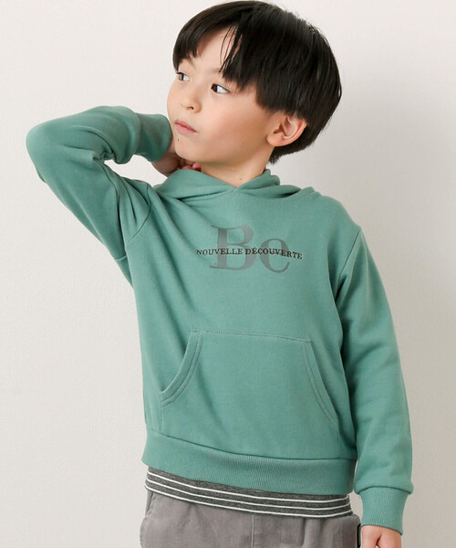 BeBe（ベベ）の「裏毛裾ボーダーロゴフーディ(100～150cm)（パーカー・キッズ・グリーン/ブルー・140cm/150cm/110cm/130cm/120cm/100cm）」の2枚目の写真