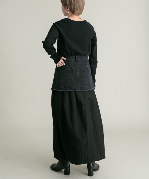 KBF(ケイビーエフ)の「デニムミニスカート(スカート・レディース・ライトブルー/ブラック・ONE)」の12枚目の写真