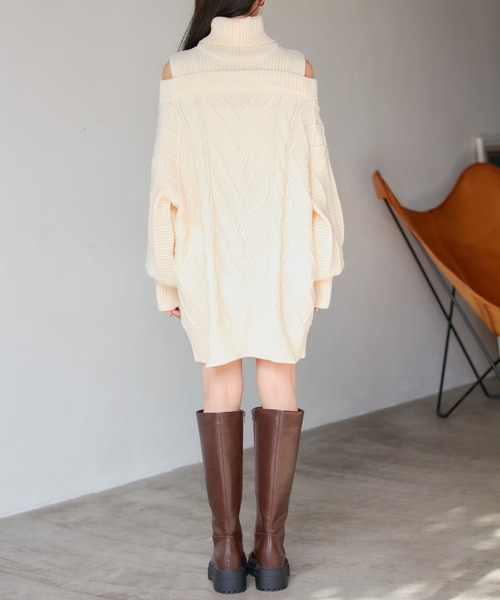 VIS(ビス)の「【洗える】オフショルケーブル編みワンピース(ワンピース・レディース・ライトグレー/オフホワイト/レッド系その他・FREE)」の17枚目の写真