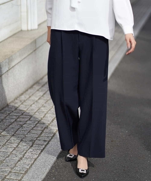 a.v.v（アーヴェヴェ）の「【洗える/イージーケア】ダブルクロスワイドストレートパンツ（スーツパンツ・レディース・ブラック/ネイビー/ライトグレー・38/40/34/36/42）」の4枚目の写真