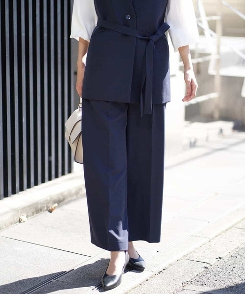 a.v.v（アーヴェヴェ）の「【洗える/イージーケア】ダブルクロスワイドストレートパンツ（スーツパンツ・レディース・ブラック/ネイビー/ライトグレー・38/40/34/36/42）」の7枚目の写真