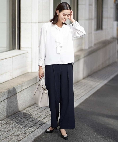 a.v.v（アーヴェヴェ）の「【洗える/イージーケア】ダブルクロスワイドストレートパンツ（スーツパンツ・レディース・ブラック/ネイビー/ライトグレー・38/40/34/36/42）」の15枚目の写真