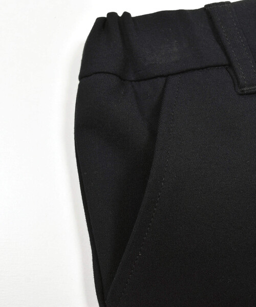 BeBe(ベベ)の「ストレッチポンチハーフパンツ(90~130cm)(スーツパンツ・キッズ・ブラック・120cm/130cm/90cm/100cm/110cm)」の8枚目の写真