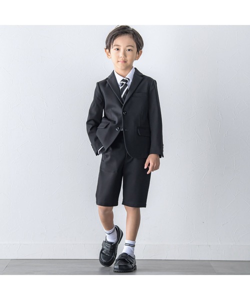 BeBe(ベベ)の「ストレッチポンチハーフパンツ(90~130cm)(スーツパンツ・キッズ・ブラック・120cm/130cm/90cm/100cm/110cm)」の2枚目の写真