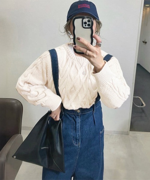 Miniministore(ミニミニストア)の「韓国風 ケーブル編み ニット レディース(ニット/セーター・レディース・イエロー/アイボリー/レッド/プラム・フリー)」の14枚目の写真