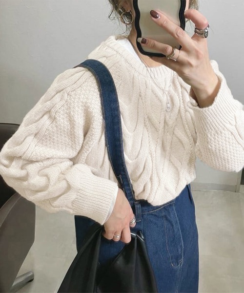 Miniministore(ミニミニストア)の「韓国風 ケーブル編み ニット レディース(ニット/セーター・レディース・イエロー/アイボリー/レッド/プラム・フリー)」の15枚目の写真