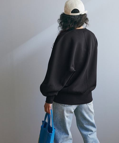 coca(coca)(コカ)の「ハリ感ダンボールコクーン袖トップス(スウェット・レディース・アイボリー/ブラック・M/L)」の7枚目の写真
