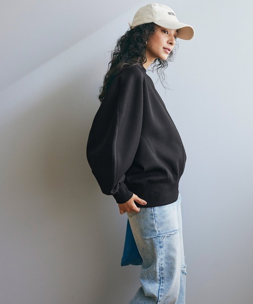 coca(coca)(コカ)の「ハリ感ダンボールコクーン袖トップス(スウェット・レディース・アイボリー/ブラック・M/L)」の5枚目の写真