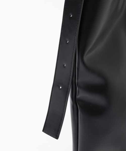 HARE（ハレ）の「ポーチツキショルダーBAG/A4 PC収納可能(HARE)（ショルダーバッグ・レディース・ブラック/シルバー・FREE）」の16枚目の写真