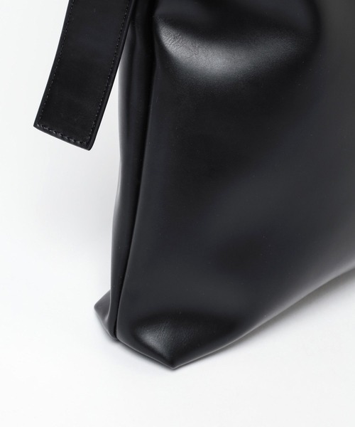 HARE（ハレ）の「ポーチツキショルダーBAG/A4 PC収納可能(HARE)（ショルダーバッグ・レディース・ブラック/シルバー・FREE）」の20枚目の写真