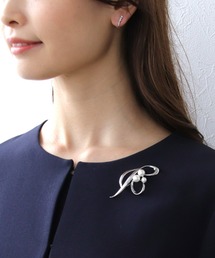 Three Four Time（スリーフォータイム）の「リーフラインパールブローチ（ブローチ/コサージュ）」