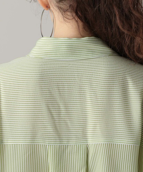 FOREVER 21（フォーエバー トゥエンティーワン）の「スリットストライプシャツ（シャツ/ブラウス・レディース・ブルー/グリーン/ピンク・FREE）」の21枚目の写真