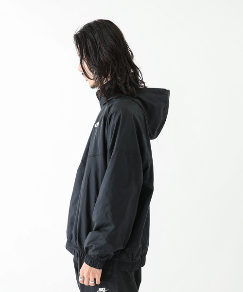 NIKE(ナイキ)の「NIKE クラブ ウーブン トラック ジャケット(ナイロンジャケット・メンズ・グリーン系その他/ブラック・MEDIUM/LARGE/X-LARGE)」の8枚目の写真