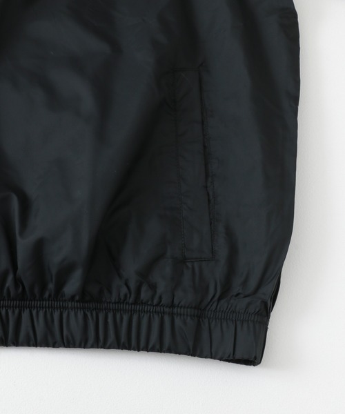 NIKE(ナイキ)の「NIKE クラブ ウーブン トラック ジャケット(ナイロンジャケット・メンズ・グリーン系その他/ブラック・MEDIUM/LARGE/X-LARGE)」の17枚目の写真